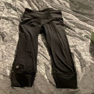 Athlete capri tights